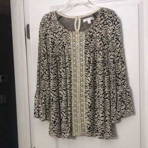 Dressy black and cream top.